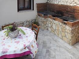 Belvilla by OYO Villa Flora