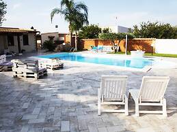 Belvilla by OYO Villa Flora