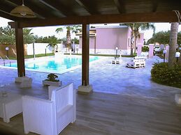 Belvilla by OYO Villa Flora