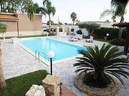 Belvilla by OYO Villa Flora