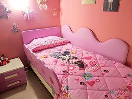 Belvilla by OYO Villa Flora