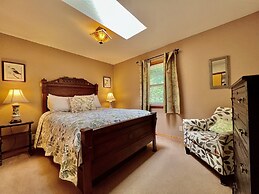 The Historic Requa Inn