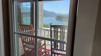 The Historic Requa Inn