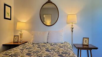 The Historic Requa Inn