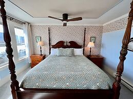 The Historic Requa Inn