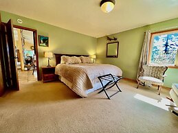 The Historic Requa Inn