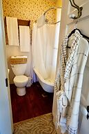 The Historic Requa Inn