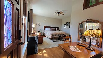 The Historic Requa Inn