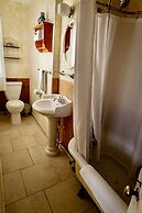 The Historic Requa Inn