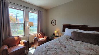 The Historic Requa Inn