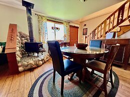 The Historic Requa Inn