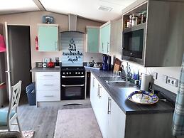 Welcoming Chalet in Oostkapelle With Garden