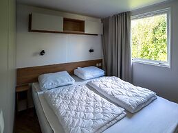 Amazing Chalet in Oostkapelle With Garden