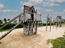 Amazing Chalet in Oostkapelle With Garden