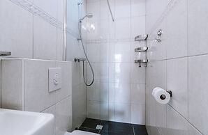 Beautiful Holiday Home in Ouddorp With Balcony