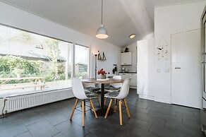 Beautiful Holiday Home in Ouddorp With Balcony