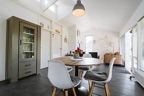 Beautiful Holiday Home in Ouddorp With Balcony