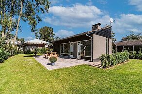 Beautiful Holiday Home in Ouddorp With Balcony