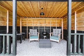 Beautiful Holiday Home in Ouddorp With Balcony