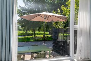 Apartment With Mini Campsite and Playground