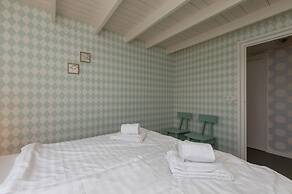 Apartment Near the Beach