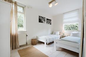 Beach House De Lichtboei 10 Minutes From the Beach