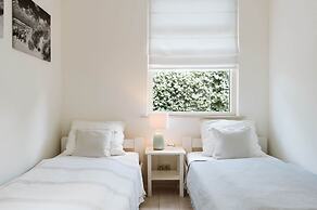 Beach House De Lichtboei 10 Minutes From the Beach