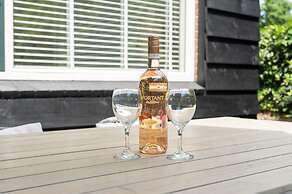 Beach House De Lichtboei 10 Minutes From the Beach