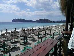 Belvilla by OYO Casa Bella