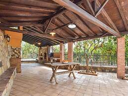 Belvilla by OYO Villa Les Barriques