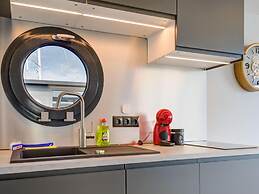 Modern Houseboat in Volendam With Shared Pool