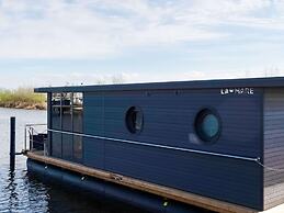 Modern Houseboat in Volendam With Shared Pool