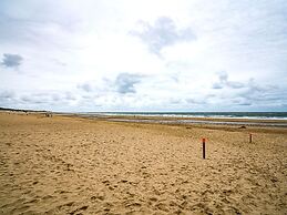 Ocean Dreams Chalet in Oostkapelle With Pool