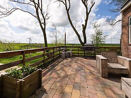 B&B Farm Grutsk in Suwald With Private Harbour