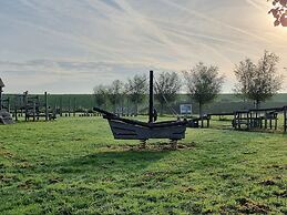 Lovely Holiday Home in Colijnsplaat With Whirlpool