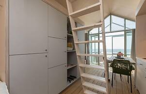 Cottage on the Beach of Dishoek