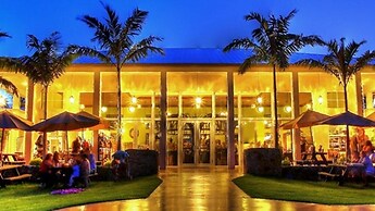 Sunset Haven: Beach Isle House FL Keys MIA Marina