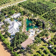 Sunset Haven: Beach Isle House FL Keys MIA Marina