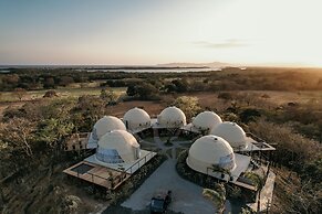 Alaya Yoga & Surf & Retreat