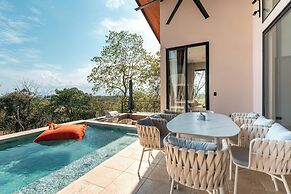 Alaya Yoga & Surf & Retreat