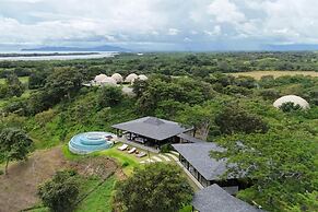 Alaya Yoga & Surf & Retreat