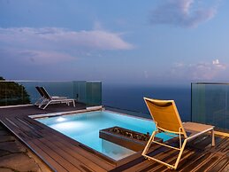 Peaceful Escape Above Amalfi Coast