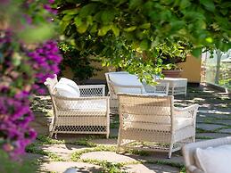 Peaceful Escape Above Amalfi Coast