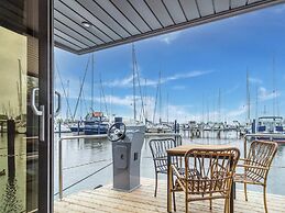 Luxury Houseboat in Volendam Marina