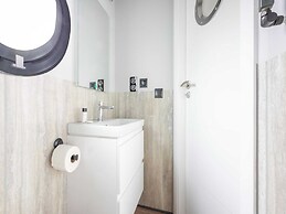 Luxury Houseboat in Volendam Marina