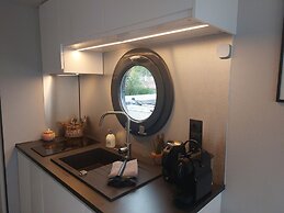 Luxury Houseboat in Volendam Marina