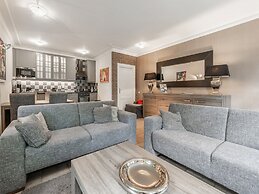 Beautiful Apartment in Sint Maartensbrug