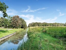 Beautiful Apartment in Sint Maartensbrug