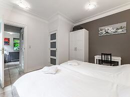 Beautiful Apartment in Sint Maartensbrug