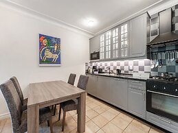 Beautiful Apartment in Sint Maartensbrug